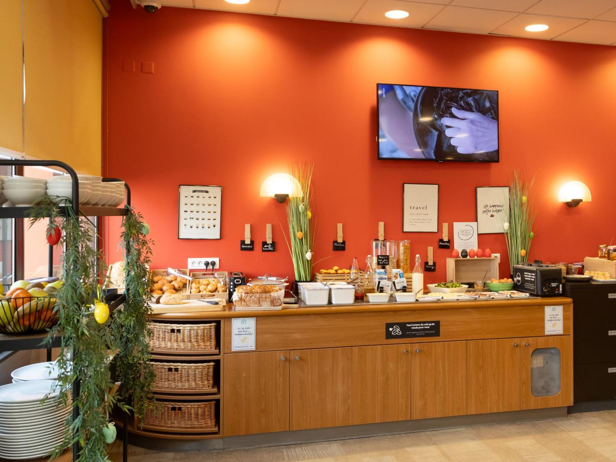 Ibis Le Puy-En-Velay Centre Hotel Exterior photo